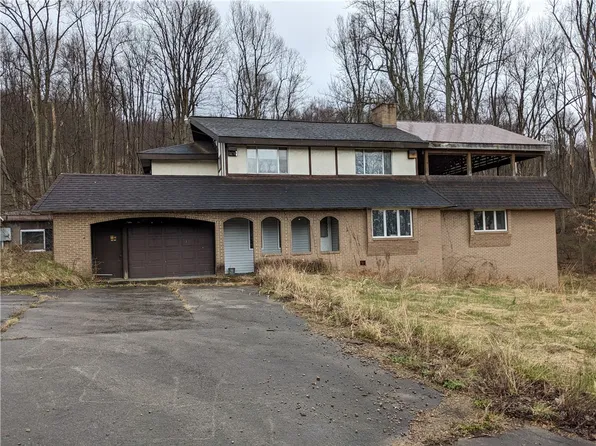 218 Yauger Hollow Rd, Lemont Furnace, PA 15456
