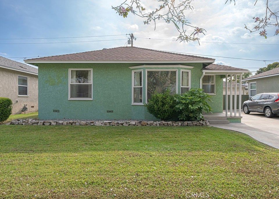 1st image of 4637 Dunrobin Ave