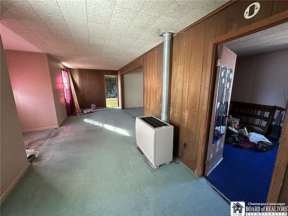5th image of 5456 E Lake Rd