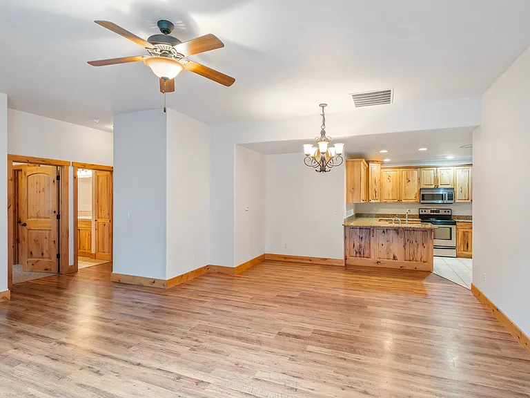 396 N Juniper Bay Rd — Photo 7
