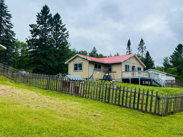 6637 Forsyth Dr, Cheboygan, MI 49721
