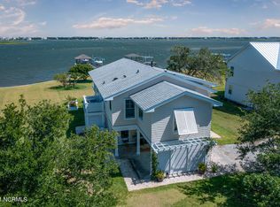 461 Andrews Rd, Hampstead, NC 28443