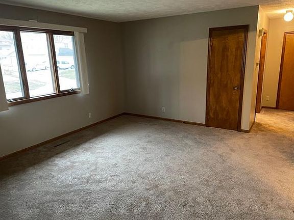 3rd image of 239 South St #3