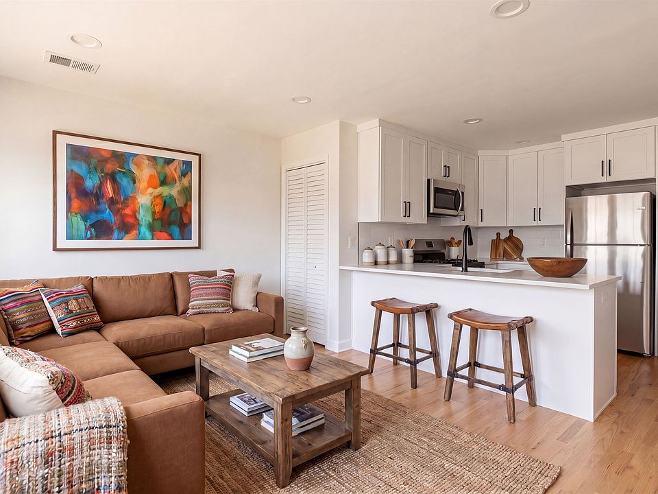 1st image of 216 Nunda Ave #2