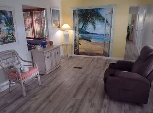 7 Carriage Bay Ct, Daytona Beach, FL 32119
