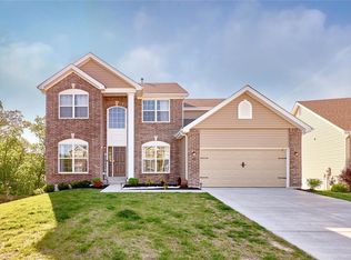 1684 Ridgeway Trl, Fenton, MO 63026