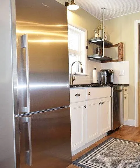 1604 NW 2nd St #1 — Photo 3