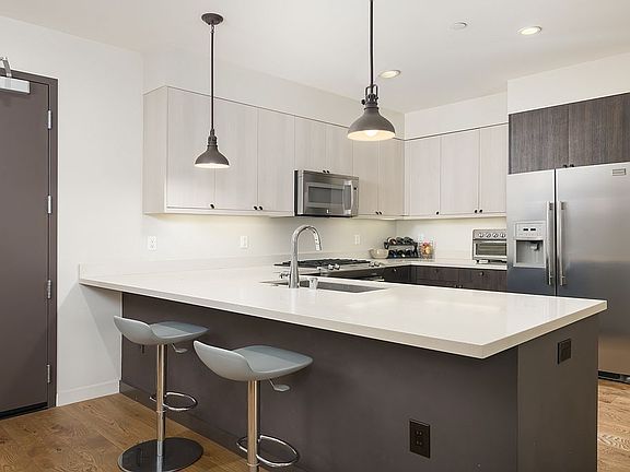 2nd image of 1301 Indiana St Unit 104