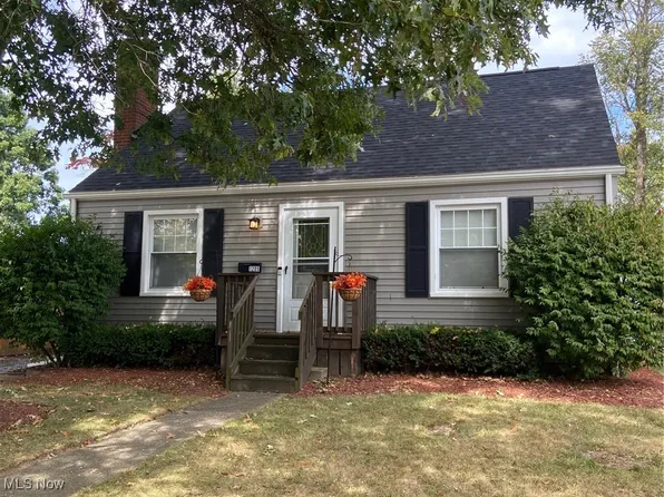 1205 21st St NE, Canton, OH 44714