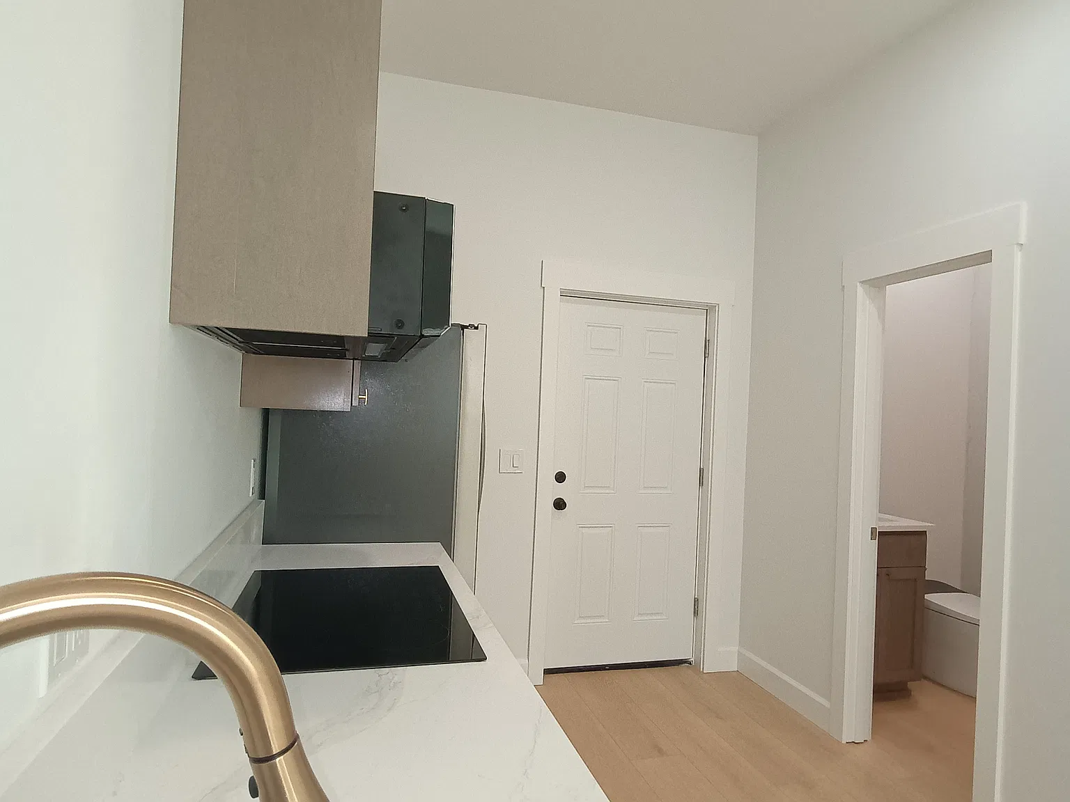 Studio, 337 sqft, $1,295 — Photo 4