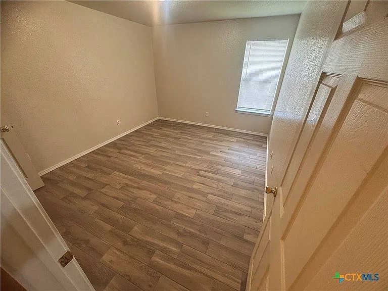 4907 John David Dr #A — Photo 12