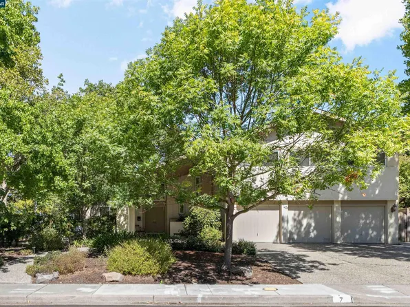 7 Leeds Ct E, Danville, CA 94526