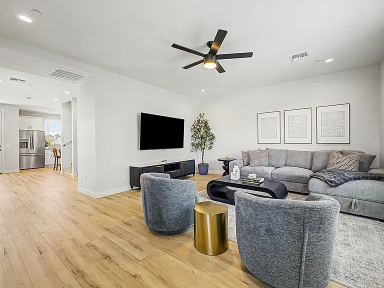 2601 E Clarendon Ave #9 — Photo 23