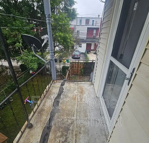 826 Wallace St — Photo 24