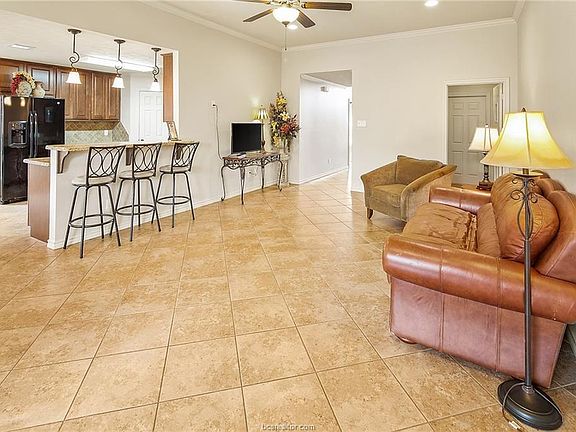 5th image of 1730 Creekside Cir