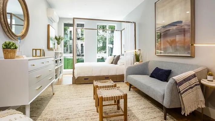 Rented by Nooklyn NYC LLC | media 45