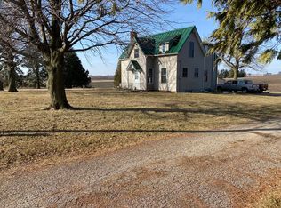 3022 S Bolton Rd, Freeport, IL 61032