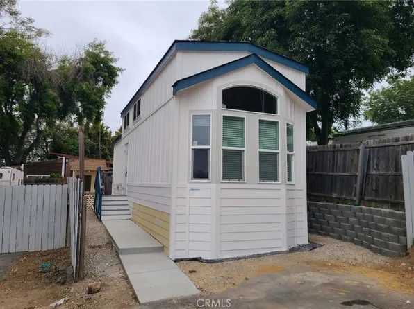 1045 E Vista Way E Space 2, Vista, CA 92084