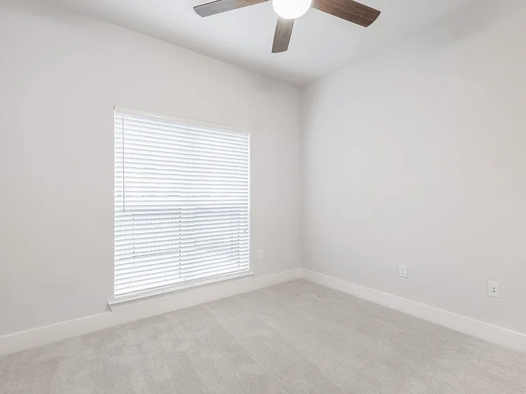 East Vue Ranch Apartments — Photo 72