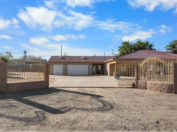 3604 Barcelona Rd SW, Albuquerque, NM 87105