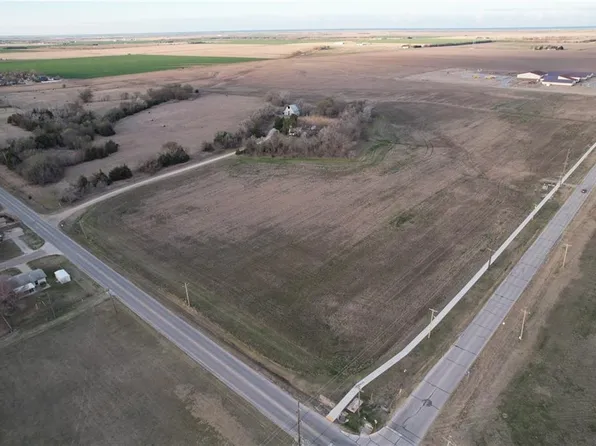 905 S 13th St, Blackwell, OK 74631