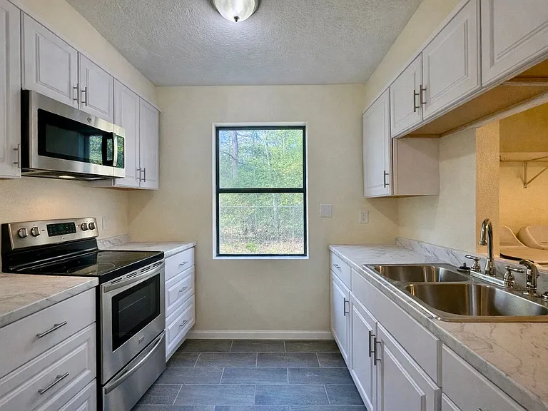 Apartment Close to Lyon College — Photo 1