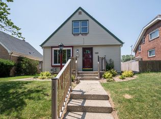 3569 S 17th St, Milwaukee, WI 53221