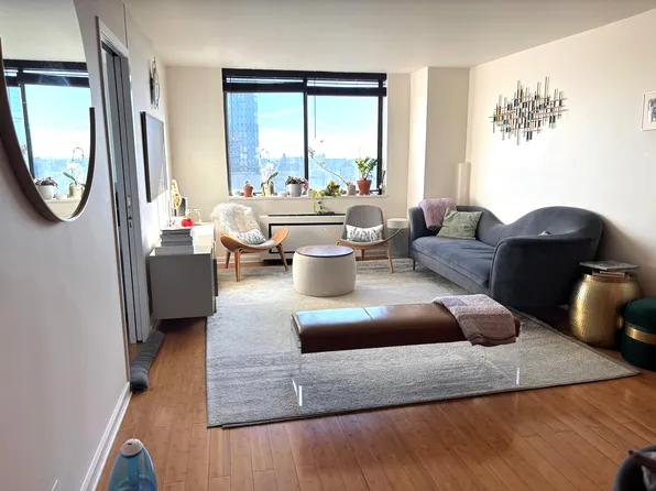 275 West 96th Street image 1 of 20