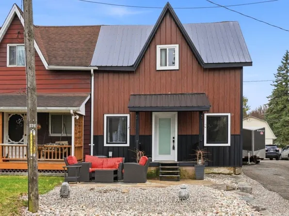 94 Mill St, Uxbridge, ON L9P 1H4