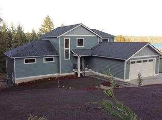 320 E 4th St, Union, WA 98592