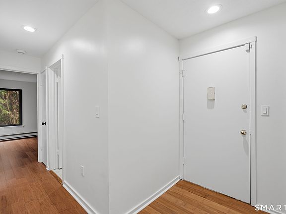 5th image of 26 Mallard Drive #26