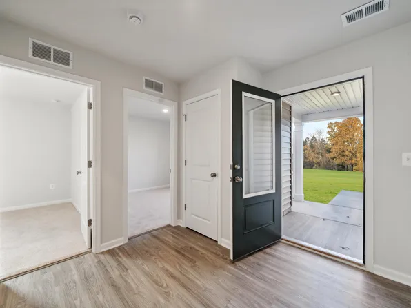 363 Pulman Dr, Hopkins, SC 29061