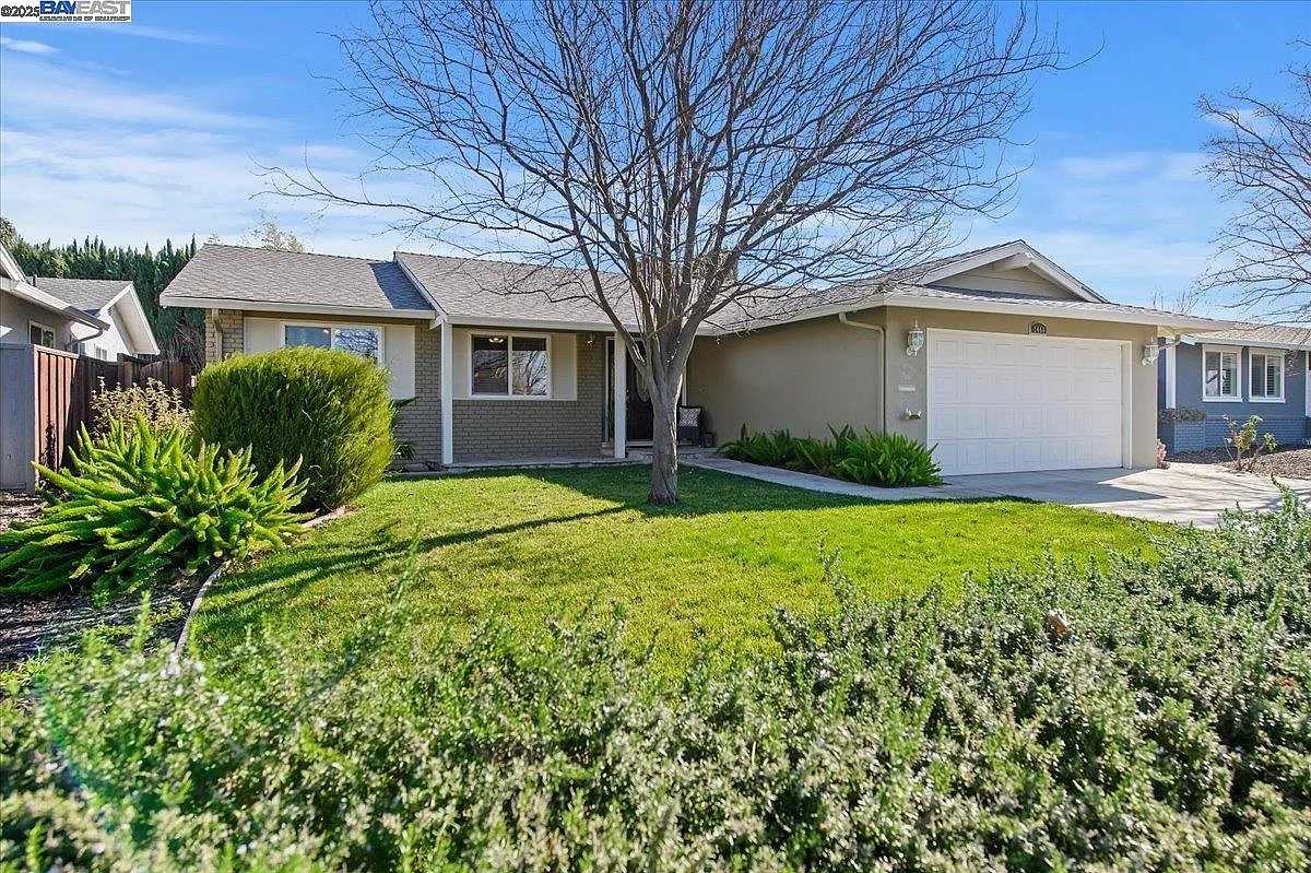 1444 El Padro Dr photo 1