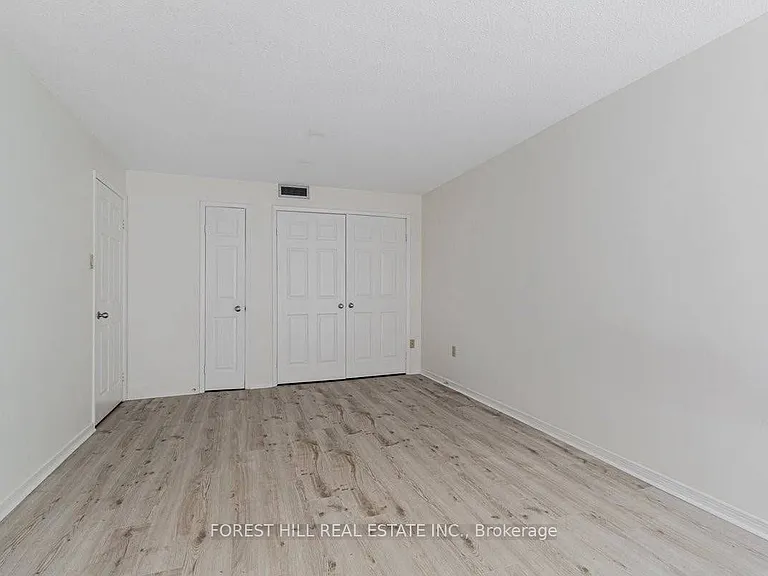 360 Bloor St E #910 — Photo 18