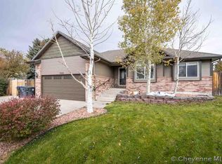7225 Rodeo Ct, Cheyenne, WY 82009