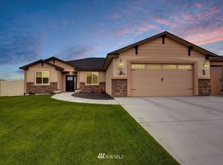 416 S Astor Loop, Moses Lake, WA 98837