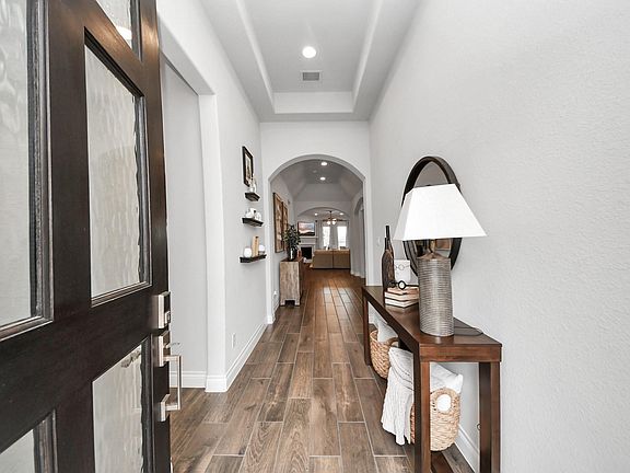 3rd image of 18723 Montero Ln