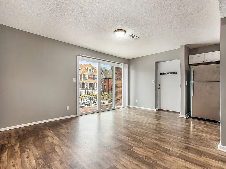 3739 Wyandotte St #116-1 — Photo 18