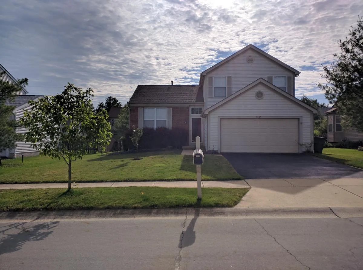 9055 Holquest Dr photo 1