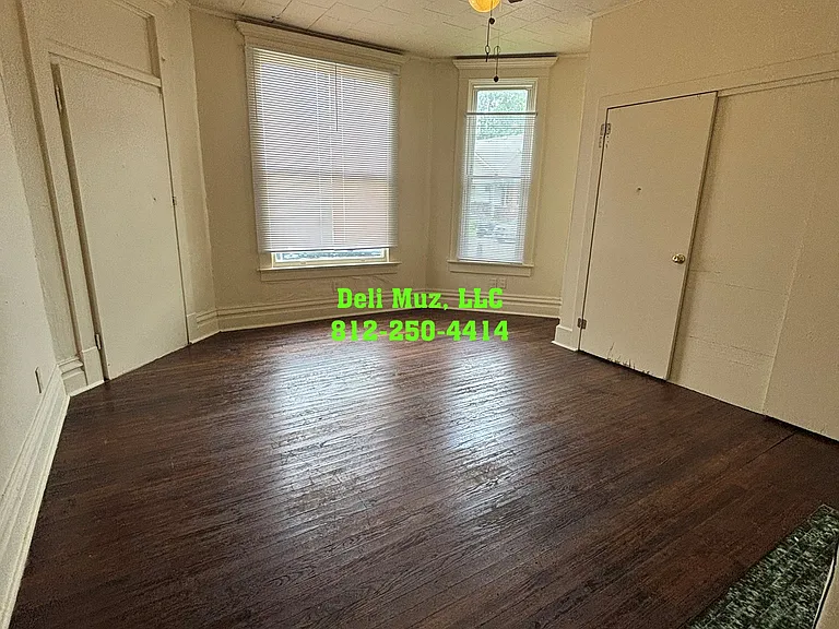 1111 N Main St — Photo 2
