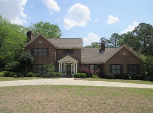 13 Twin Oaks Ln, Dothan, AL 36303