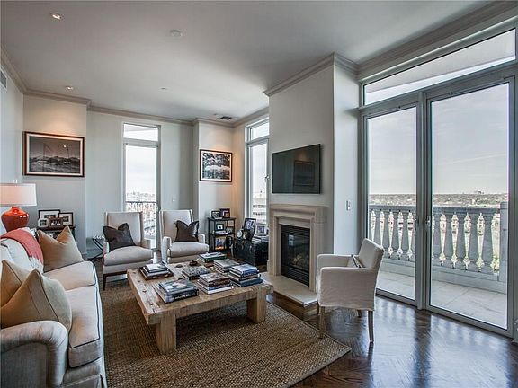 4th image of 3505 Turtle Creek Blvd APT 11F