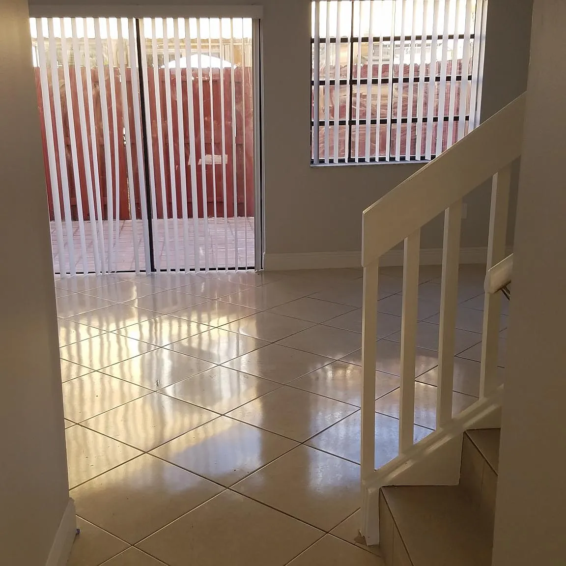 3 bed, 2.5 bath, 1300 sqft, $2,650 — Photo 4