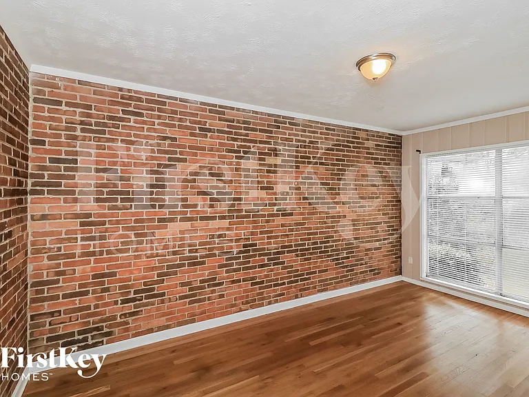 5070 Fairmont Rd SE — Photo 9