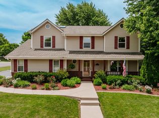 N108W16351 Scarlet DRIVE, Germantown, WI 53022