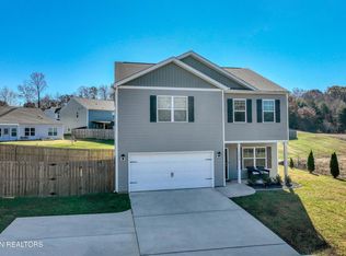 1819 Forest Hill Rd, Maryville, TN 37803