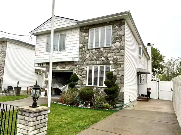 148 Slater Blvd APT 1R, Staten Island, NY 10305