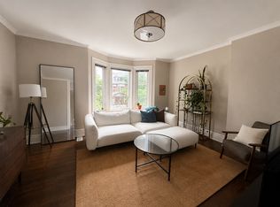 492 Markham St, Toronto, ON M6G2L3