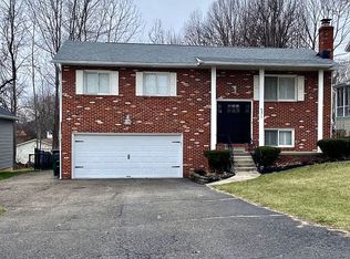 6371 Lake Cable Ave NW, Canton, OH
