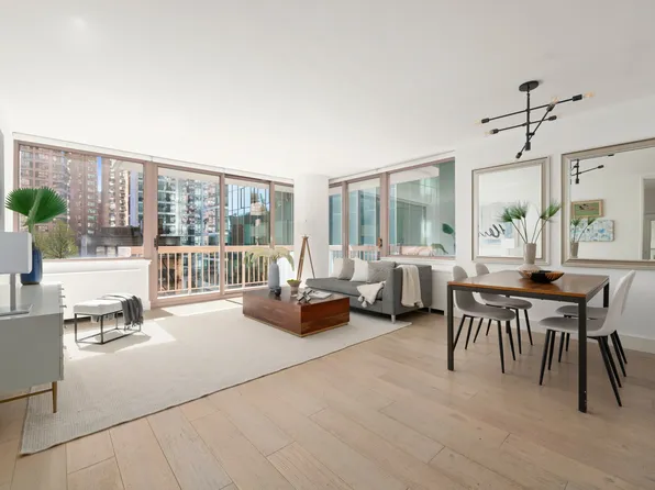235 East 40th Street 6B image 2 of 19